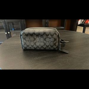Men's toiletry bag